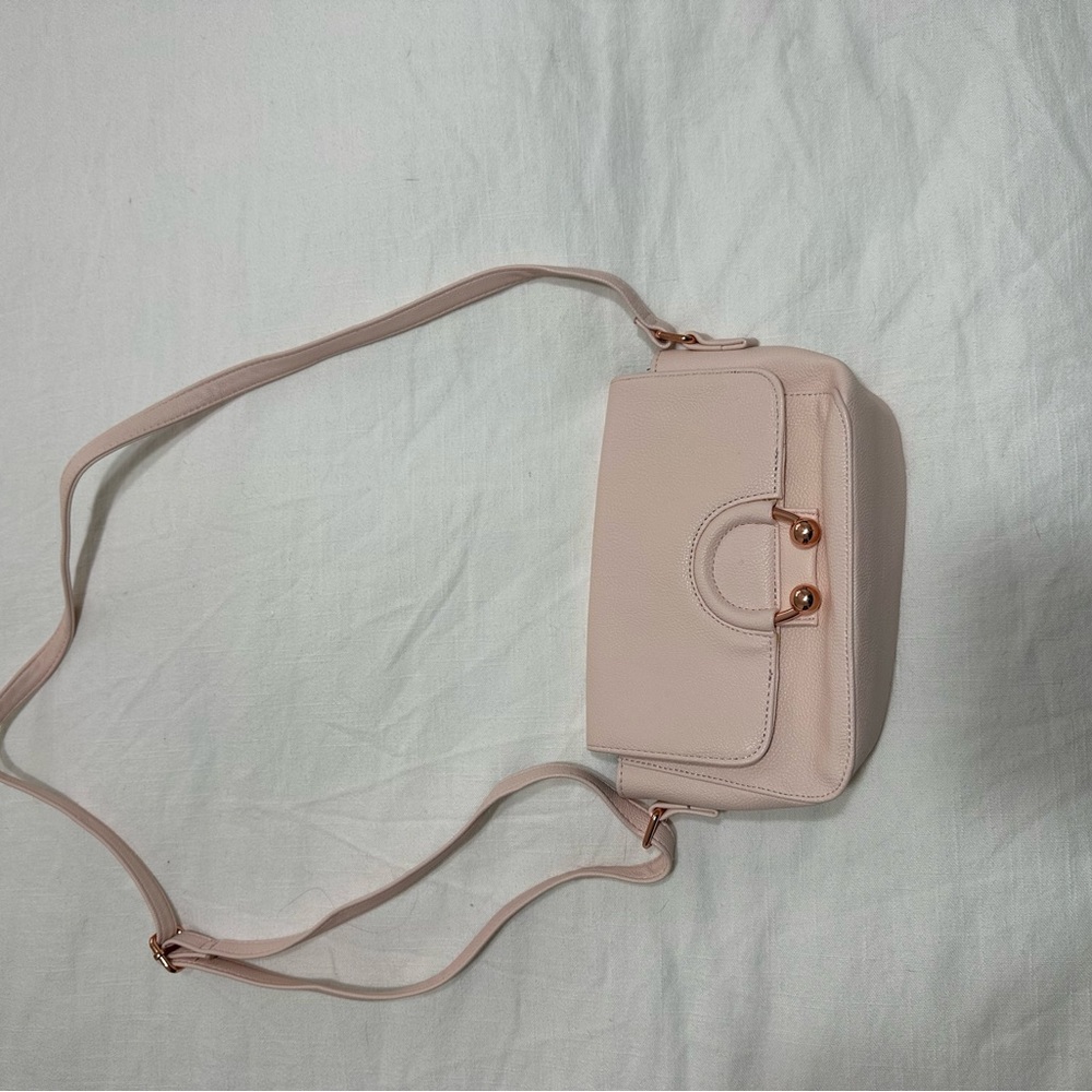 Crossbody purse